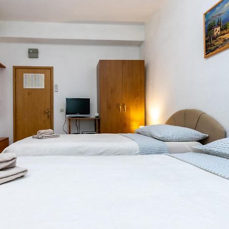 Apartments Dino Kastela Ngoại thất bức ảnh