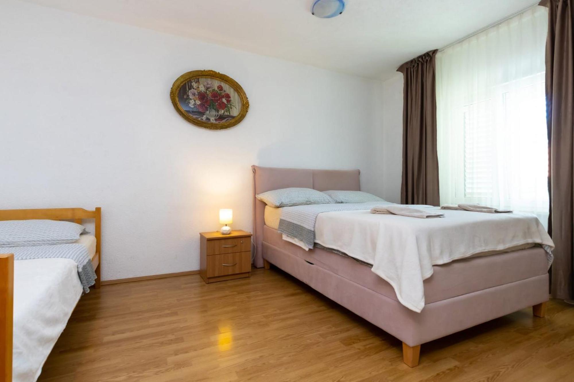 Apartments Dino Kastela Ngoại thất bức ảnh