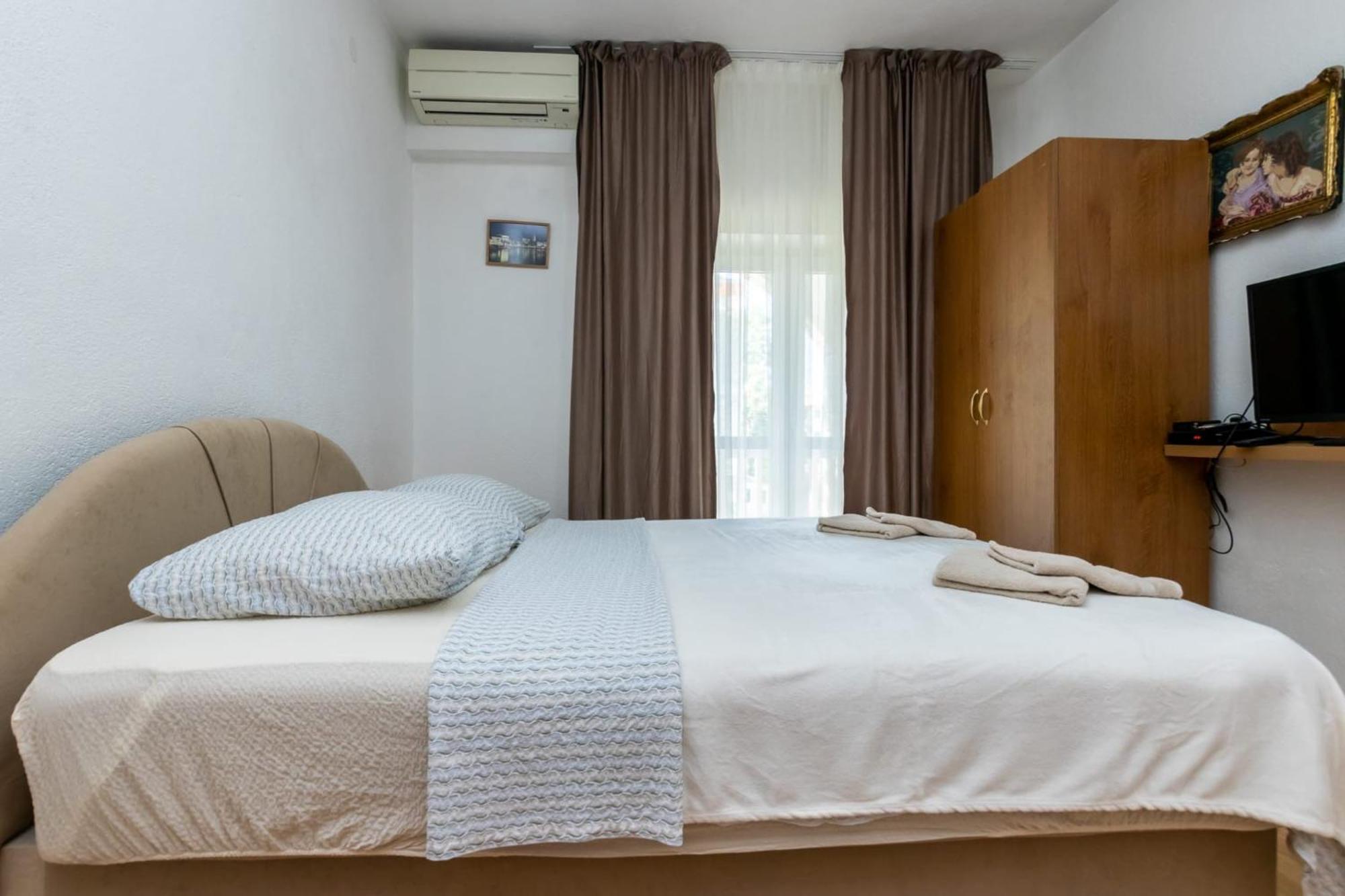 Apartments Dino Kastela Ngoại thất bức ảnh