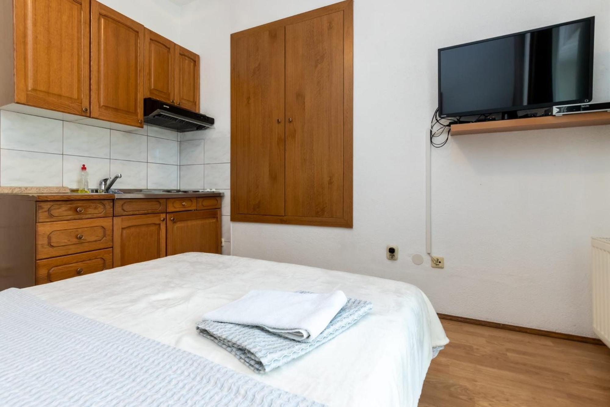 Apartments Dino Kastela Ngoại thất bức ảnh