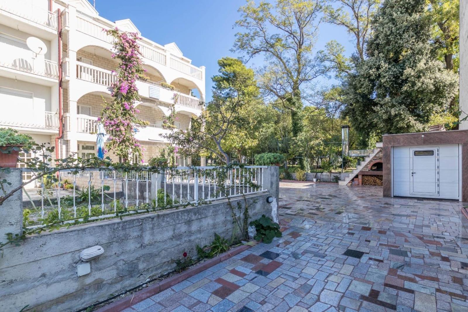 Apartments Dino Kastela Ngoại thất bức ảnh